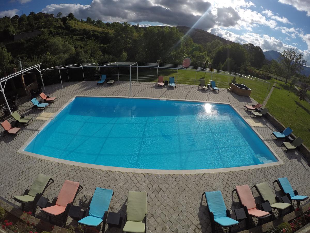 Johnny Hotel Kamenice Bagian luar foto