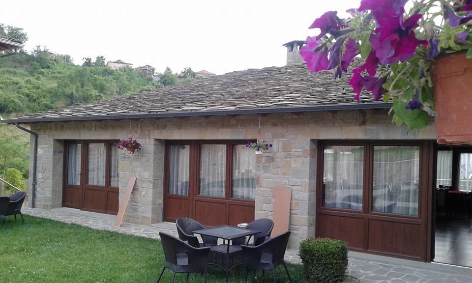 Johnny Hotel Kamenice Bagian luar foto